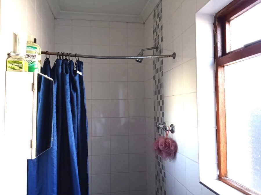 4 Bedroom Property for Sale in Bothasig Western Cape
